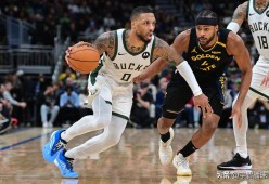 开云app -包含集结日突围战来临；密尔沃基雄鹿围绕足总杯回应争议；气氛紧张；球队文化再被提及的词条